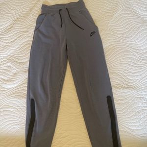 Nike women joggers size xs